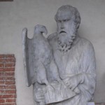 Nicola e Giovanni Pisano, San Giovanni Evangelista, scultura in pietra,  177x101x54